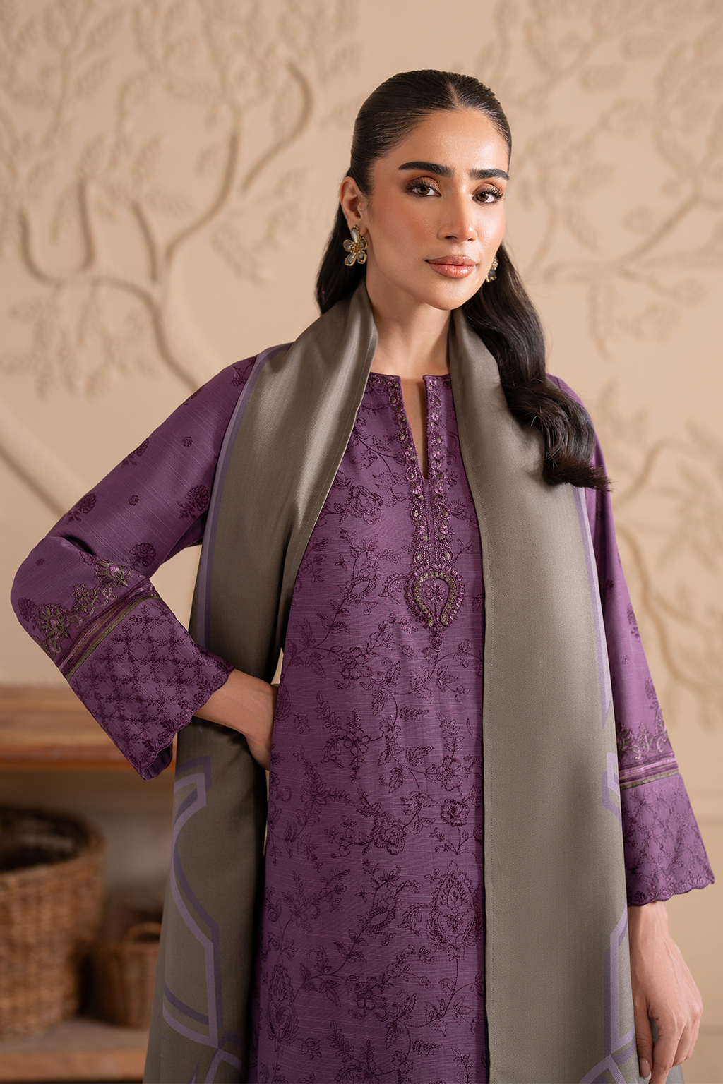 UE-298 Embroidered Khaddar | Exclusive Winter| Iznik