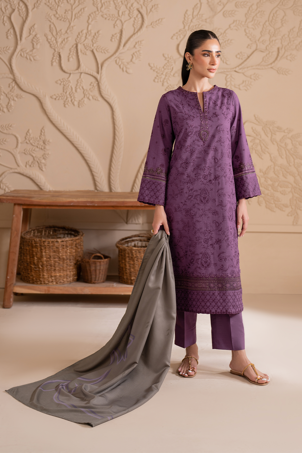 UE-298 Embroidered Khaddar | Exclusive Winter| Iznik