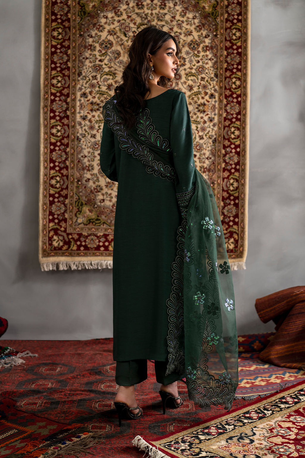 IRS-12 | Formal Wear | Iznik