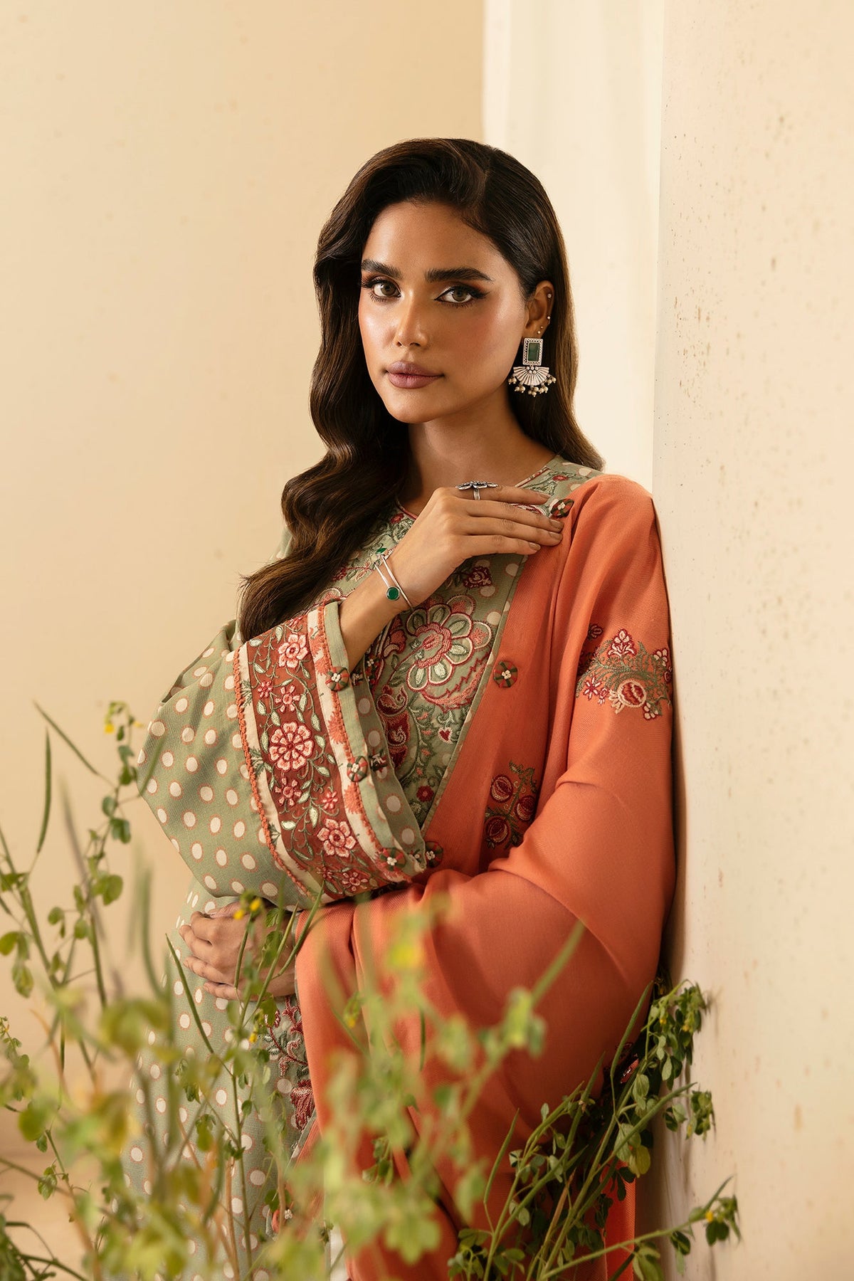 EMBROIDERED SUIT (E0452/203/324) | Rozana | ETHNC