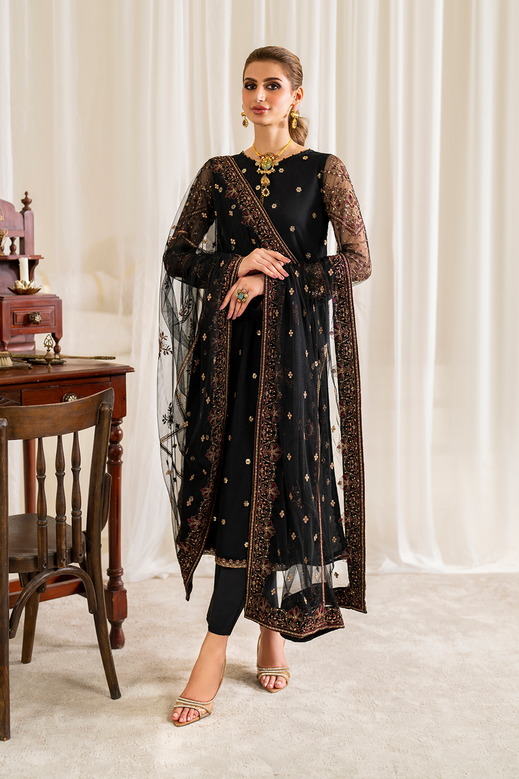 UE-288 Embroidered Net | Formal Wear | Iznik