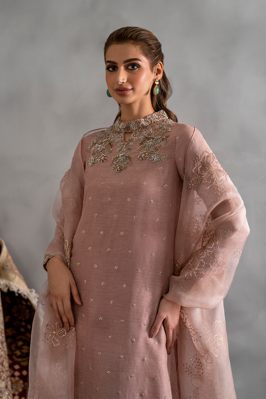 IRS-15 | Formal Wear | Iznik