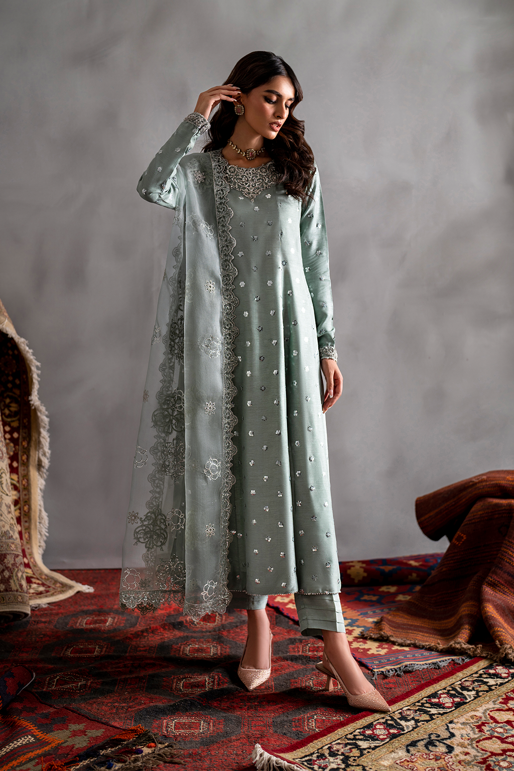 IRS-10 | Formal Wear | Iznik