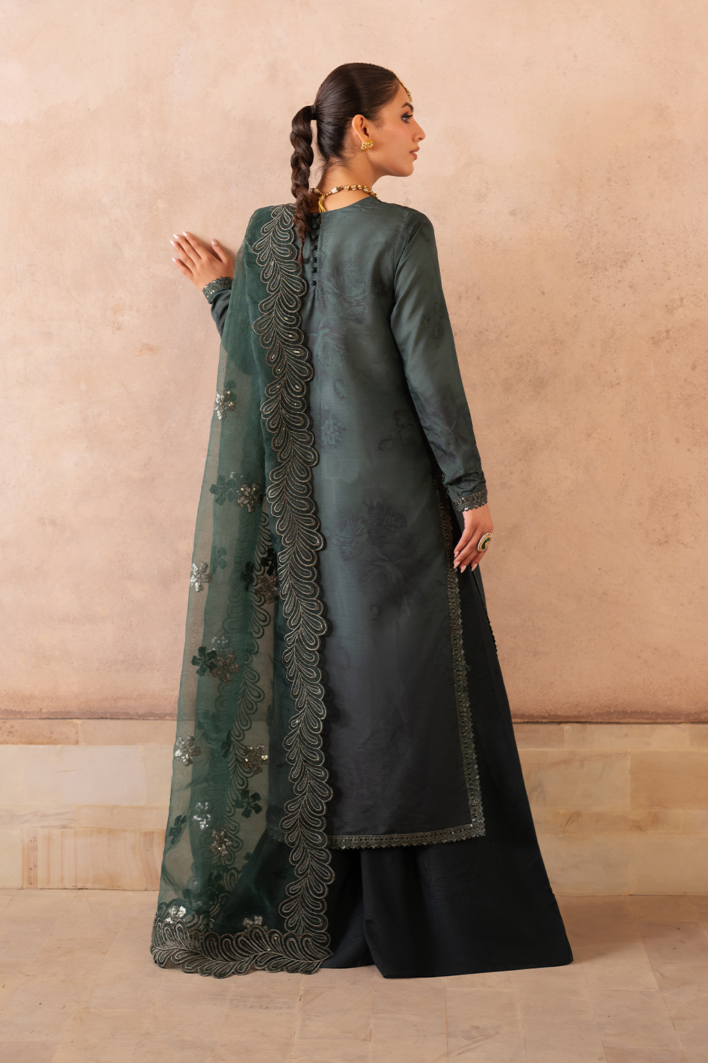 UE-324 Embroidered Raw Silk | Formal Wear | Iznik