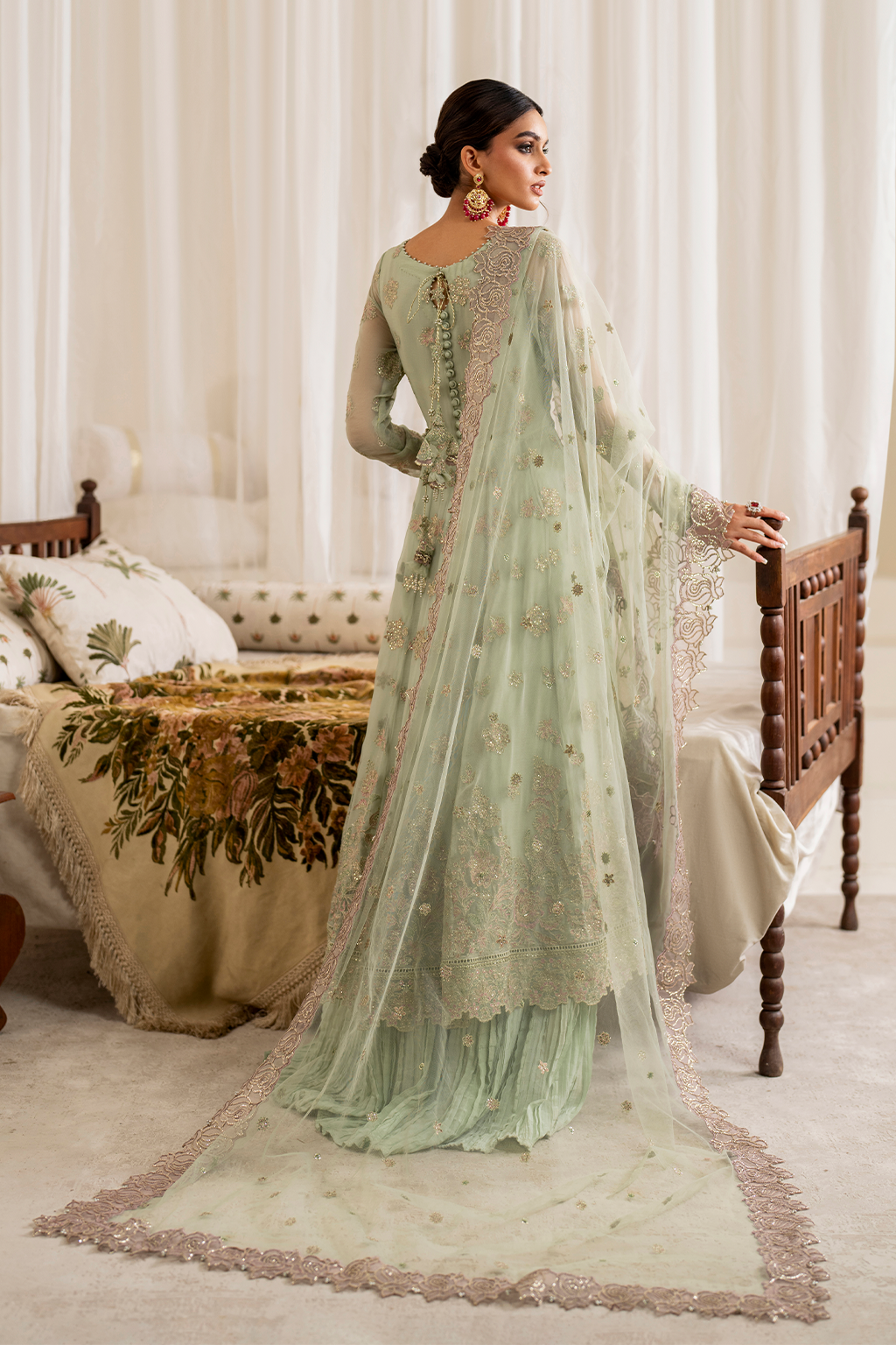 UE-286 Embroidered Chiffon | Formal Wear | Iznik