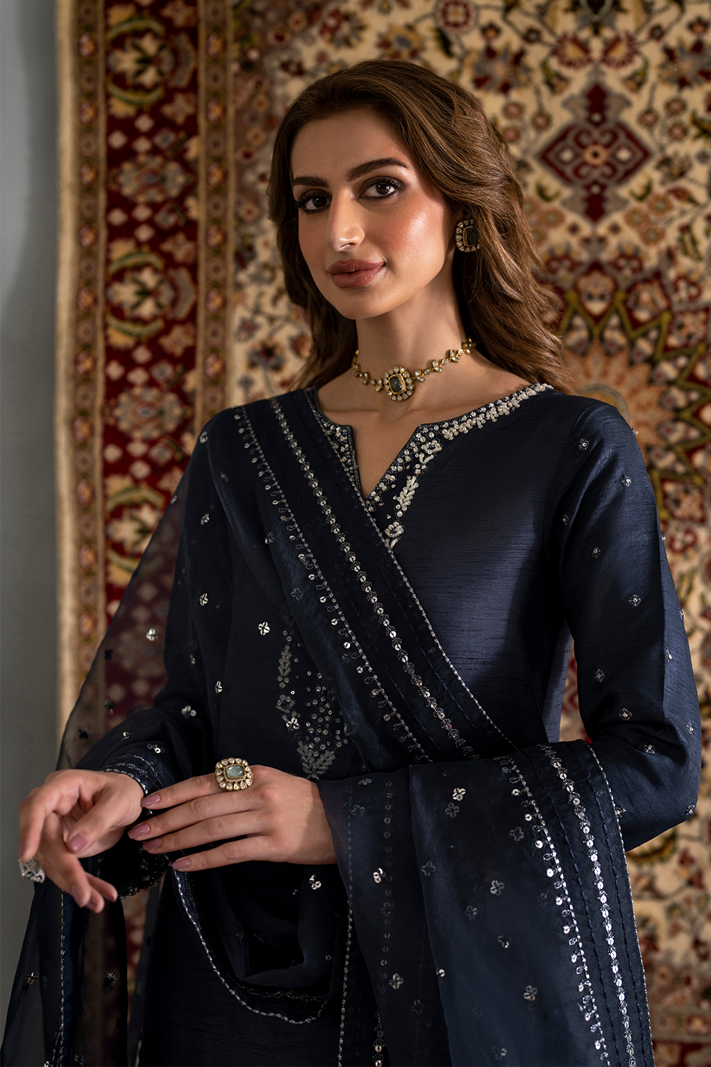 IRS-11 | Luxe Rawsilk | Iznik