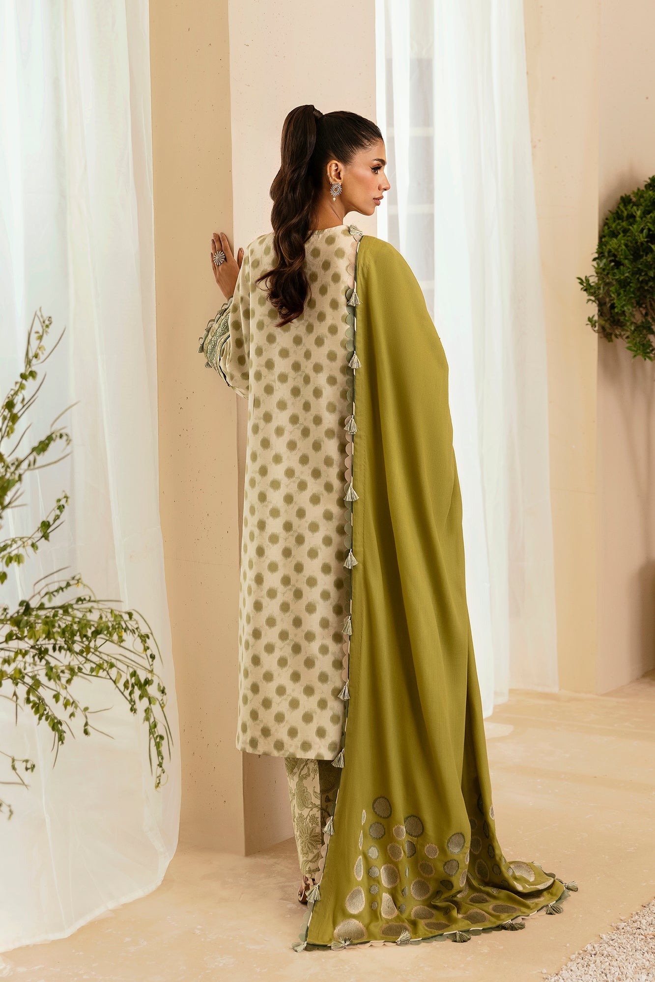 EMBROIDERED SUIT (E0450/203/126) | Rozana | ETHNC