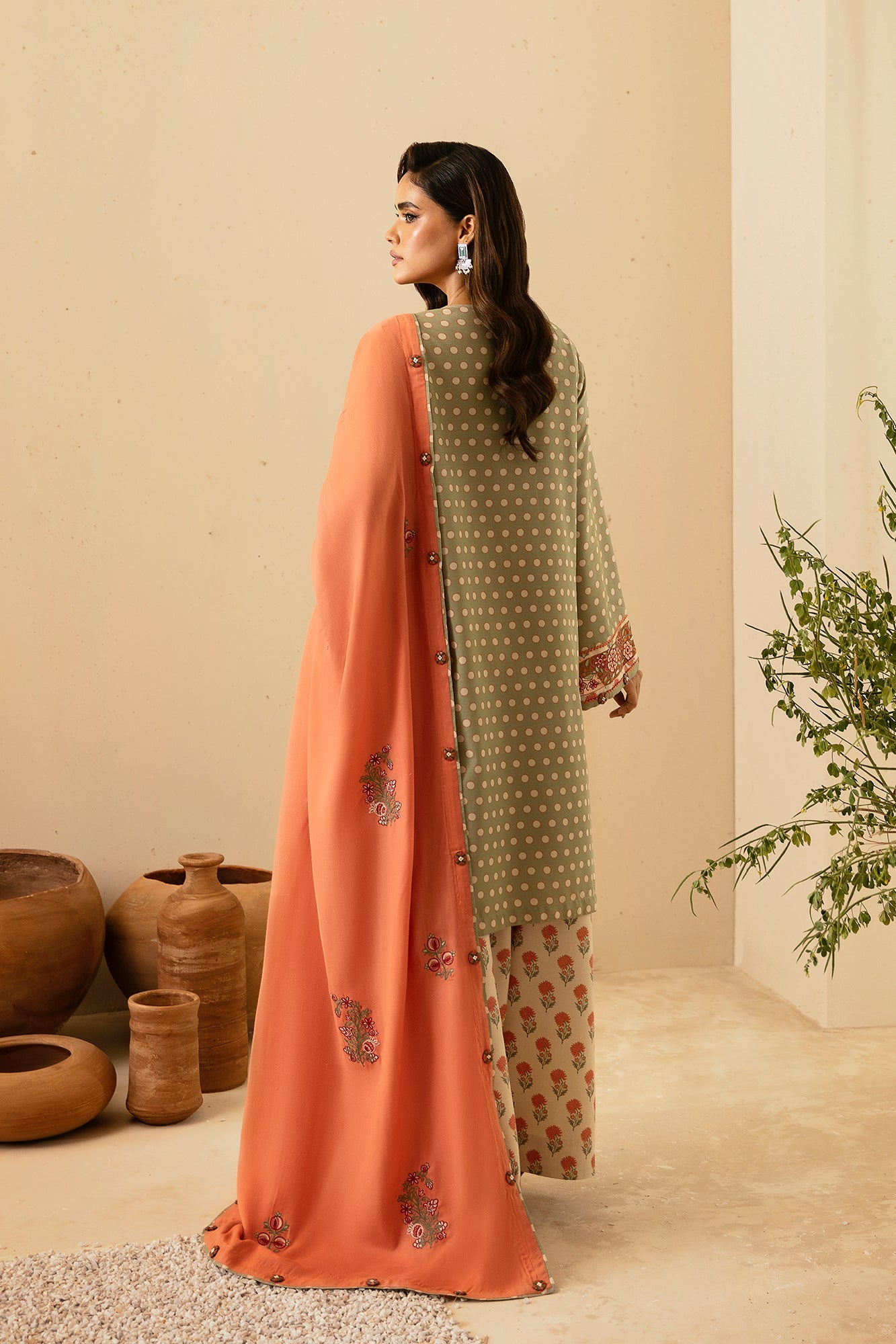 EMBROIDERED SUIT (E0452/203/324) | Rozana | ETHNC