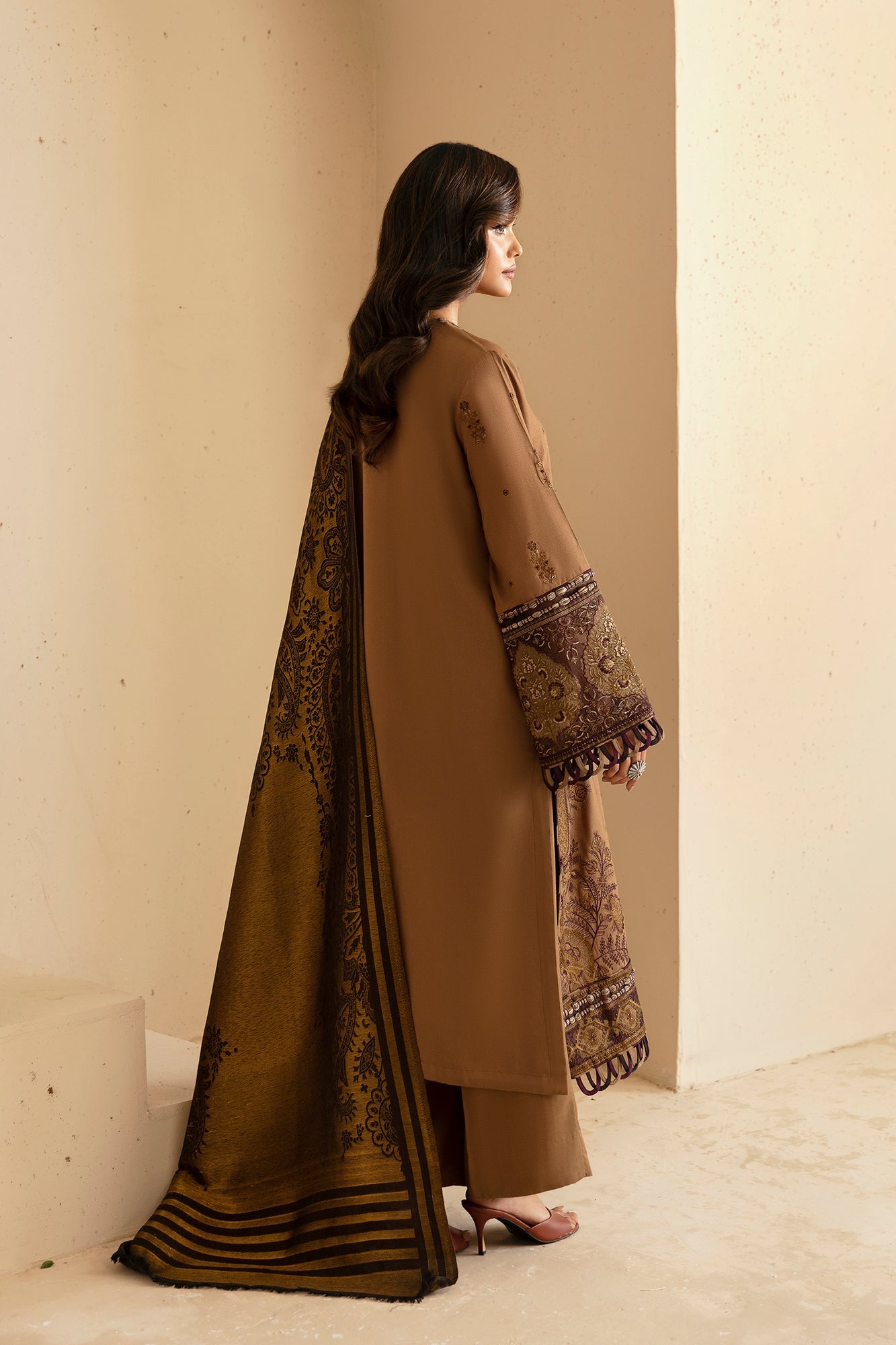 EMBROIDERED SUIT (E0458/203/102) | Rozana | ETHNC