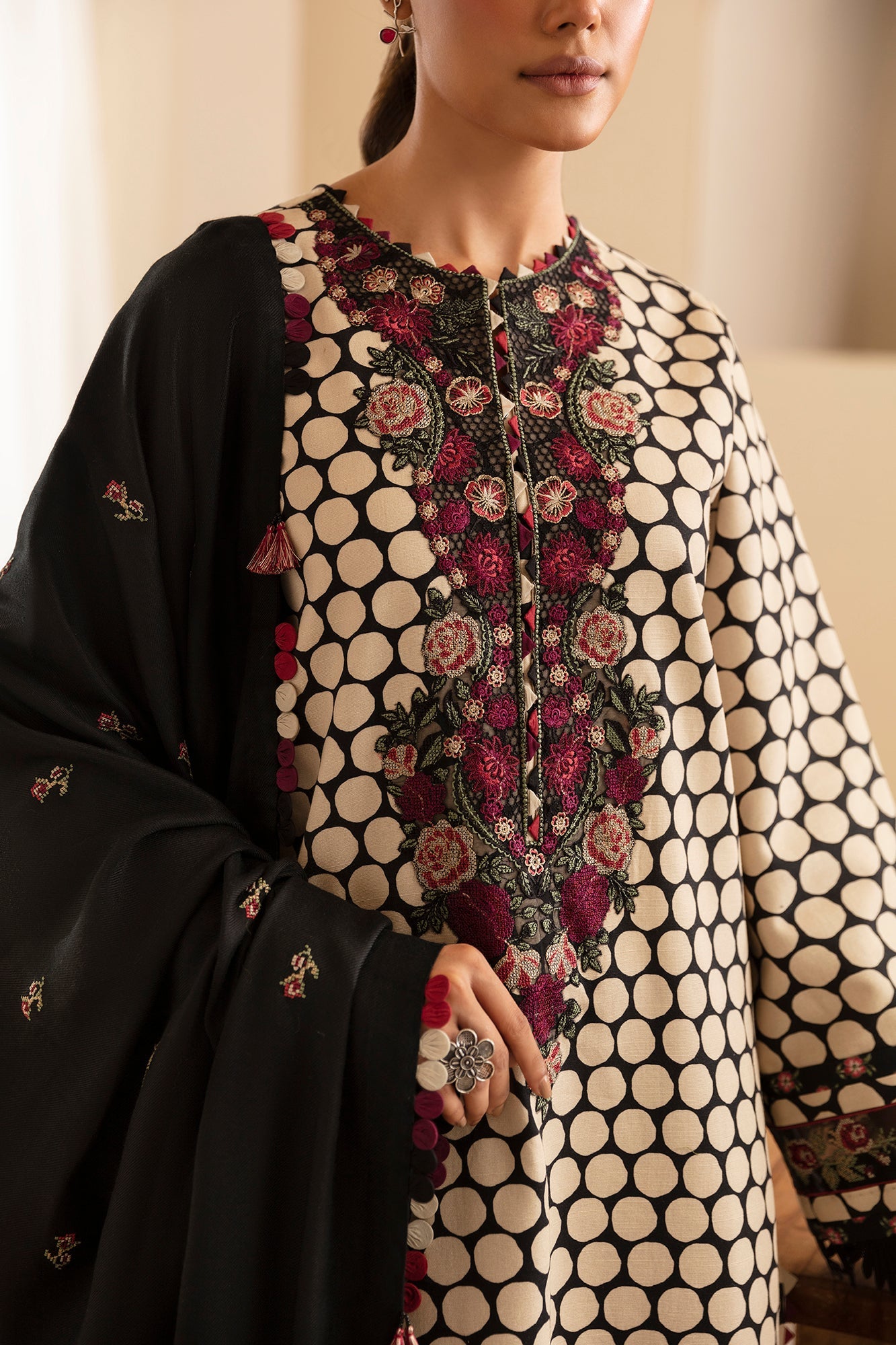 EMBROIDERED SUIT (E0462/203/901) | Rozana | ETHNC