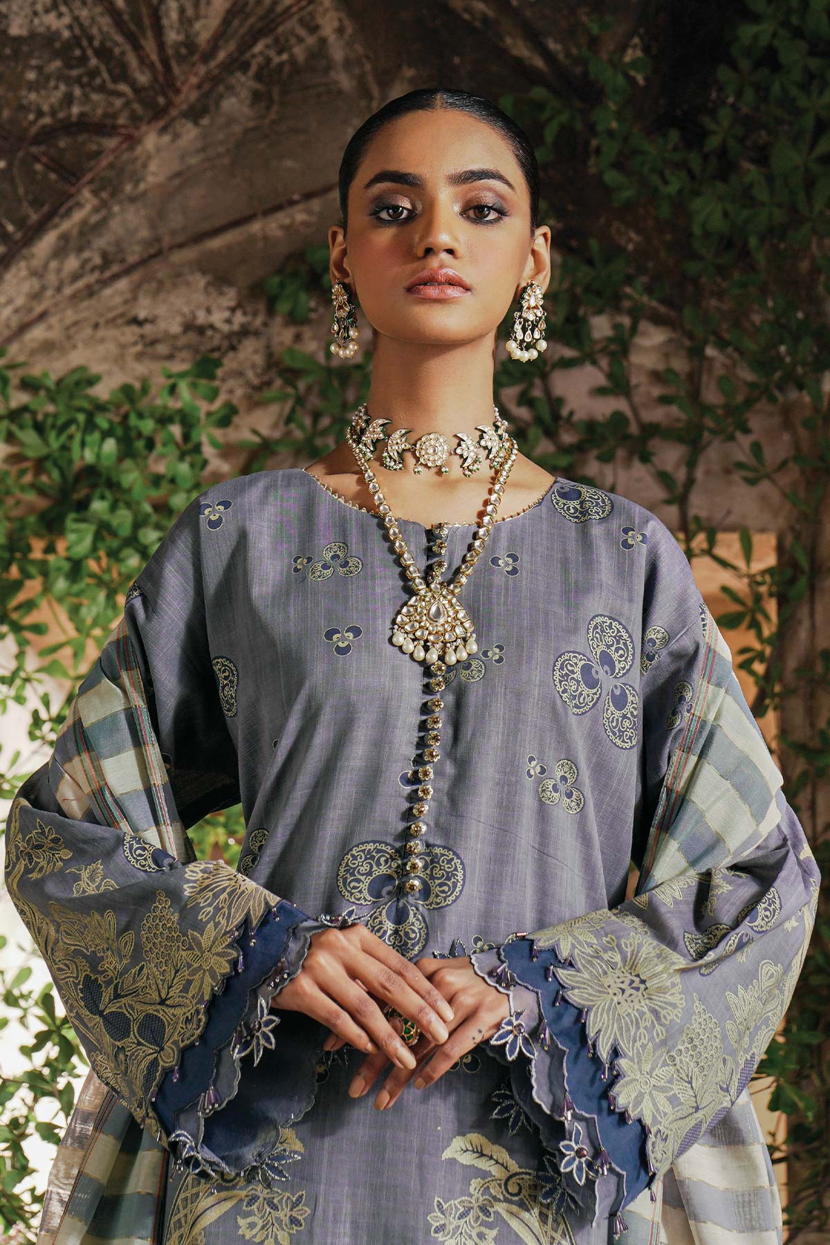 3 Pc Embroidered Two Way Slub Suit With Yarn Dyed Dupatta | Festive | Al Karam