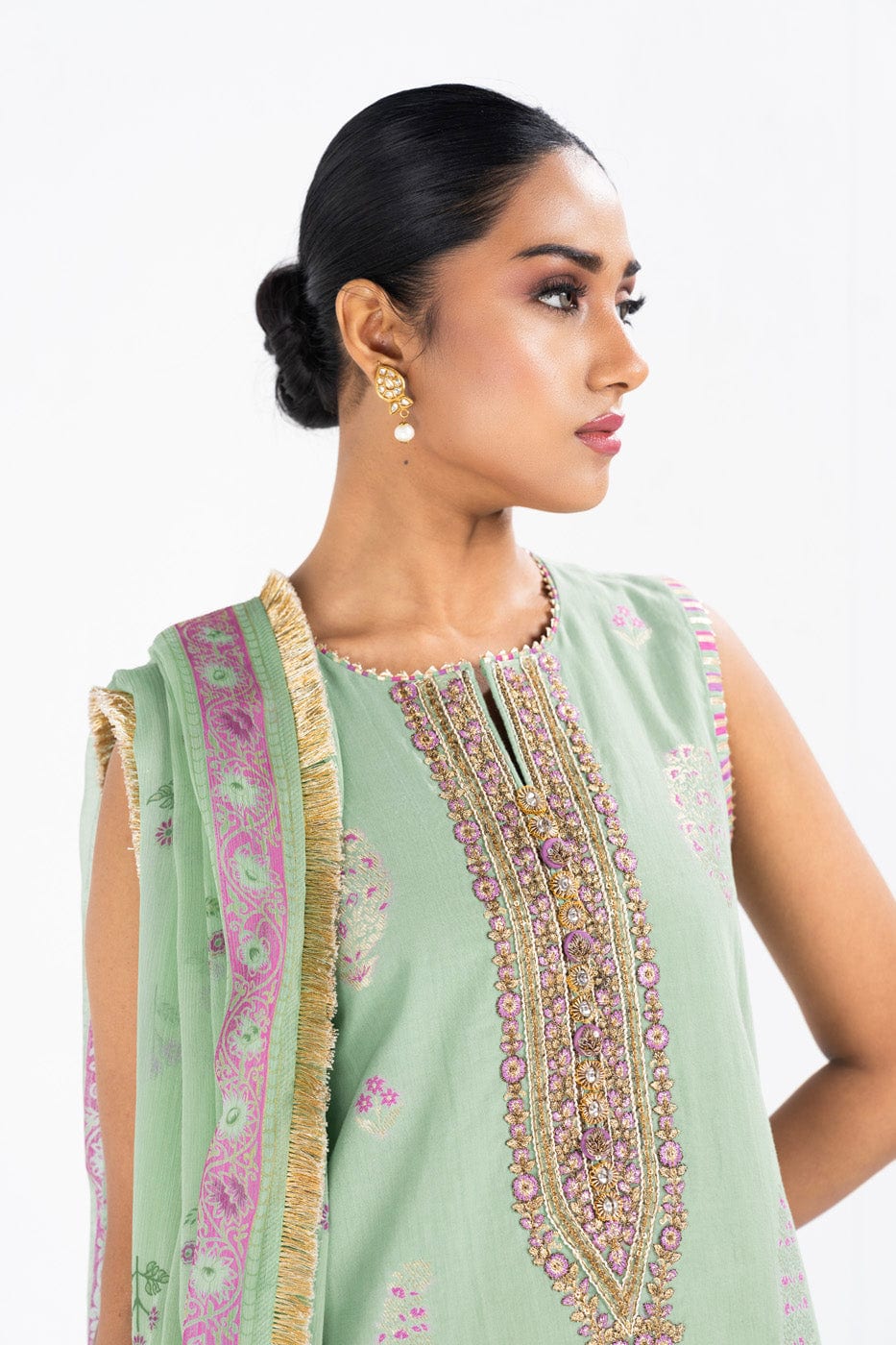 3 Pc Dyed Jacquard Shirt With Chiffon Printed Dupatta | Festive | Al Karam