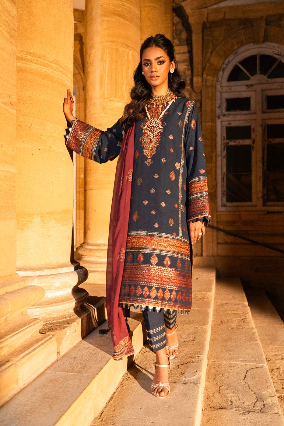 3 Pc Embroidered Jacquard Suit With Chiffon Dupatta | Festive | Al Karam