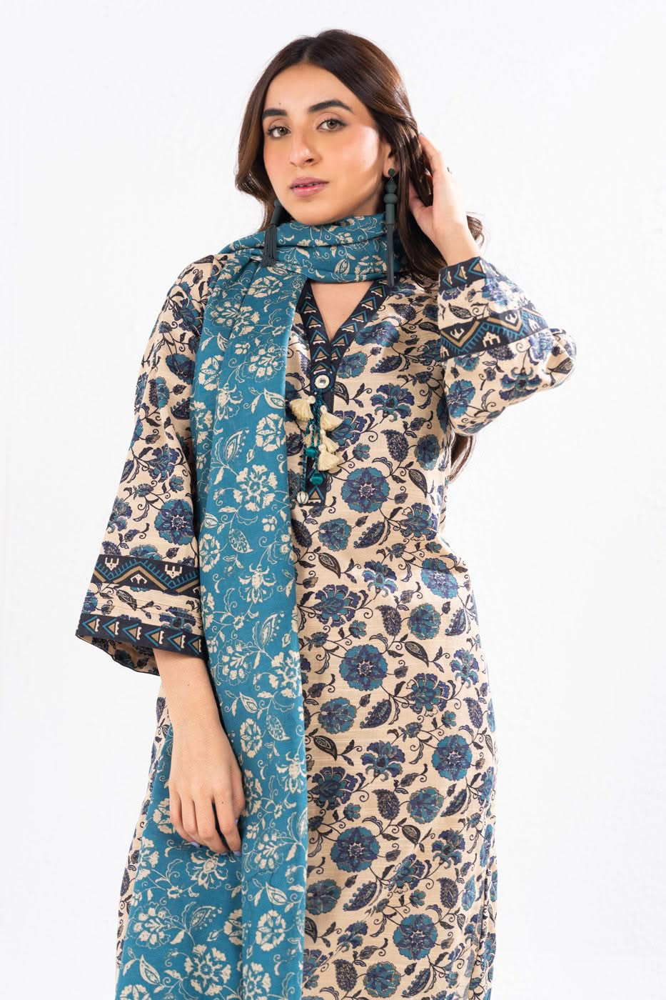 3 Piece Printed Khaddar Suit With Light Khaddar Dupatta | Winter | Al Karam