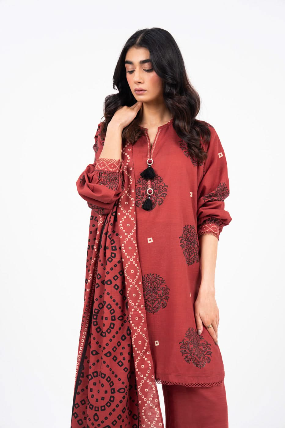 3 Piece Printed Khaddar Suit With Light Khaddar Dupatta | Winter | Al Karam