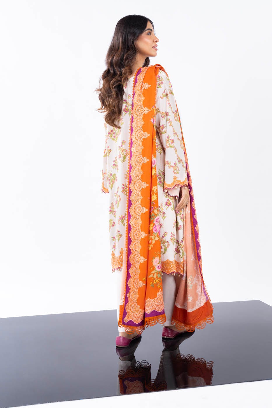 3 Pc Printed Corduroy Suit With Viscose Dupatta | Winter | Al Karam