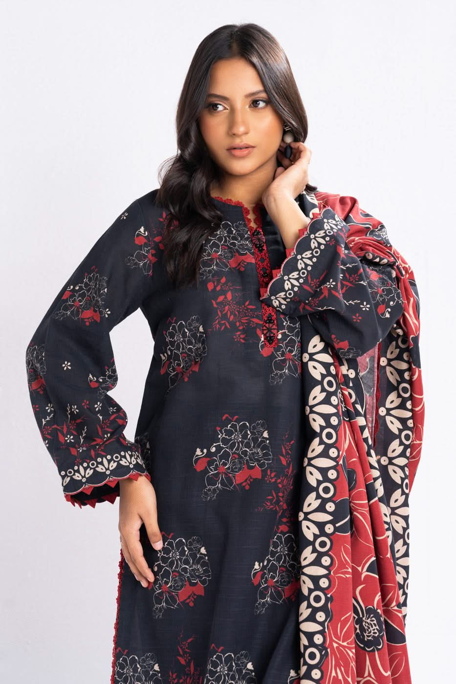 2 Piece Printed Khaddar Suit With Khaddar Dupatta | Winter | Al Karam