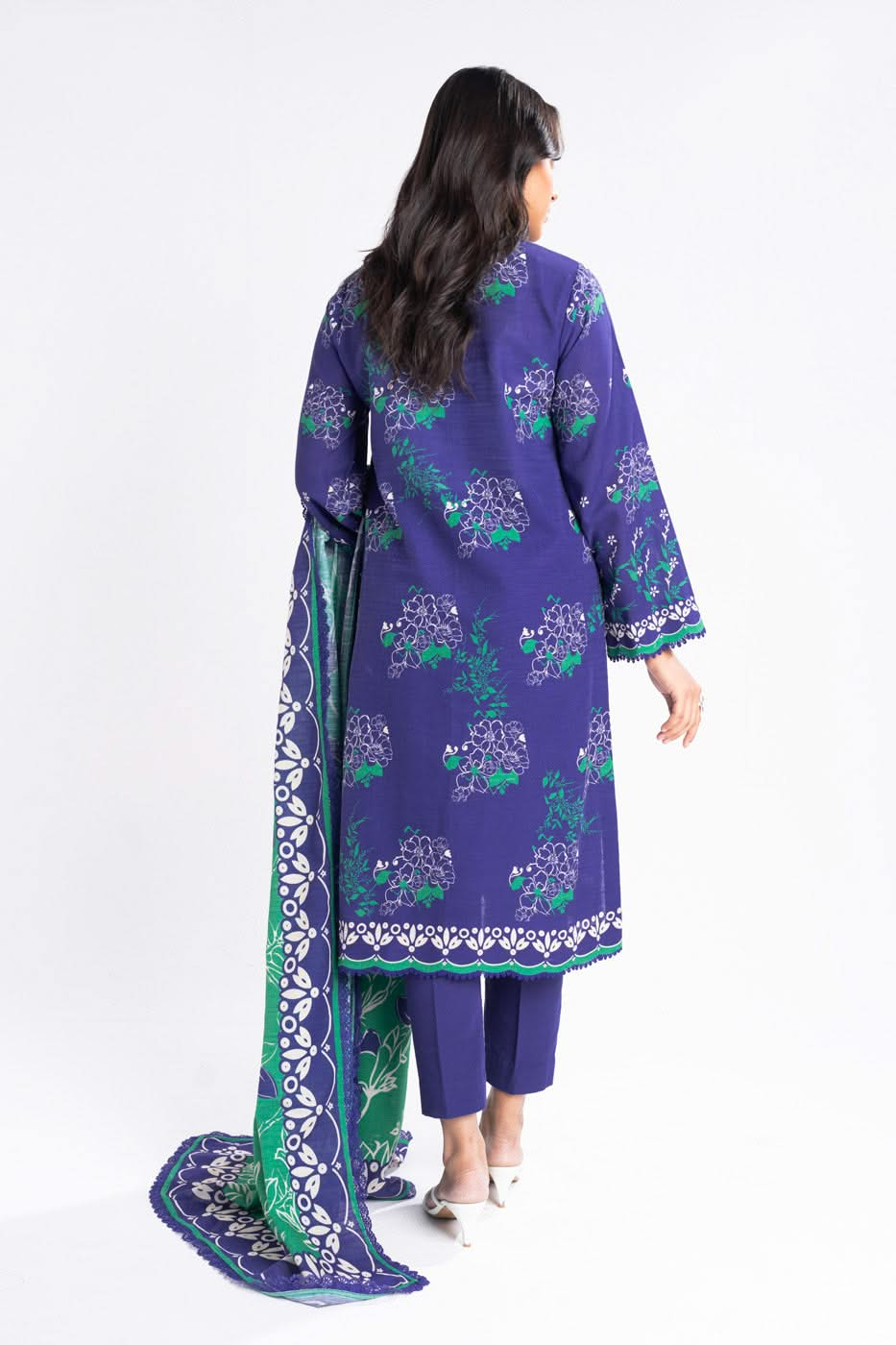 2 Piece Printed Khaddar Suit With Khaddar Dupatta | Winter | Al Karam