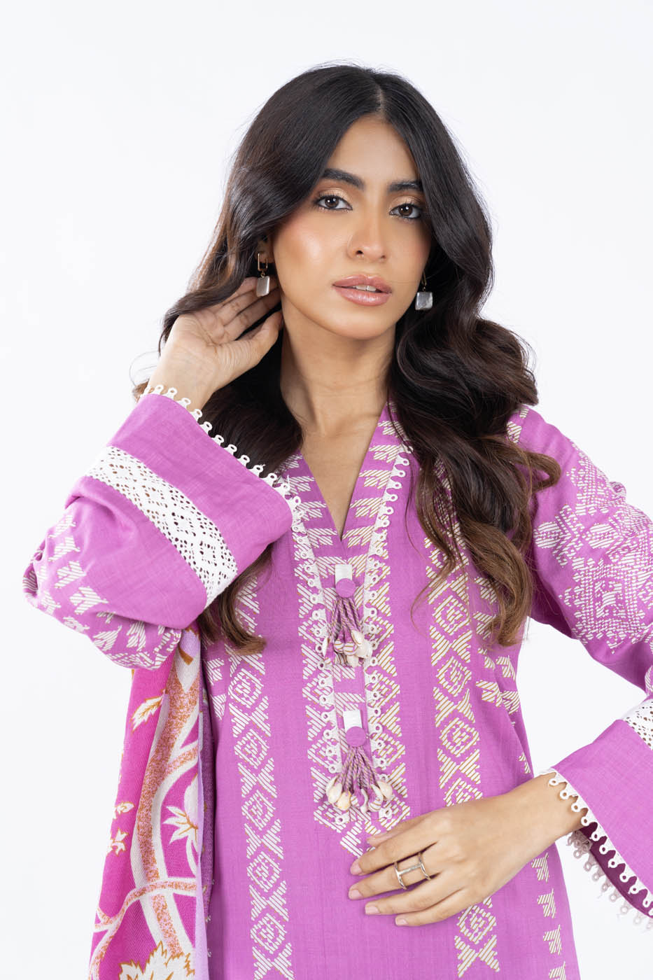 3 Pc Printed Cross Slub Viscose Suit With Herringbone Shawl | Winter | Al Karam