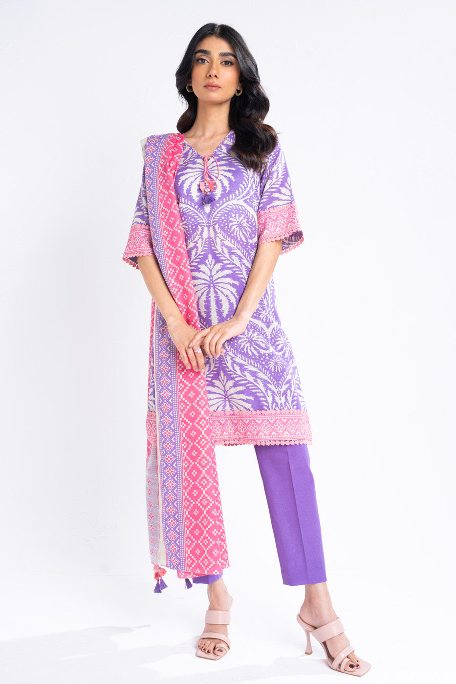 3 Piece Printed Khaddar Suit With Light Khaddar Dupatta | Winter | Al Karam