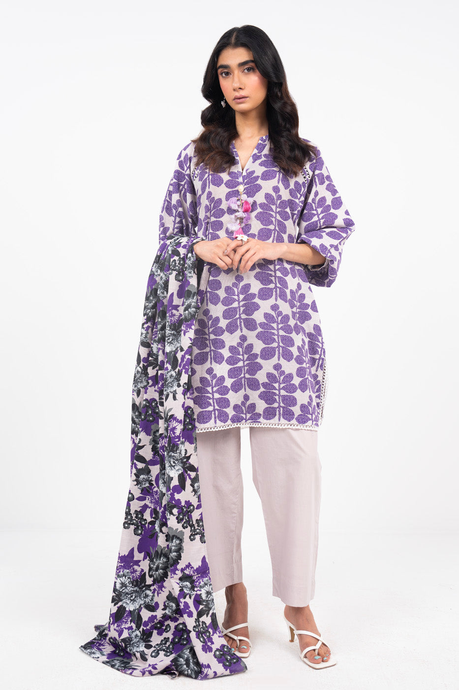 3 Piece Printed Khaddar Suit With Light Khaddar Dupatta | Winter | Al Karam