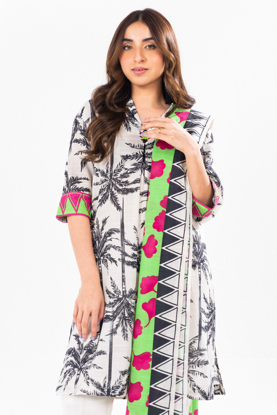 3 Piece Printed Khaddar Suit With Light Khaddar Dupatta | Winter | Al Karam