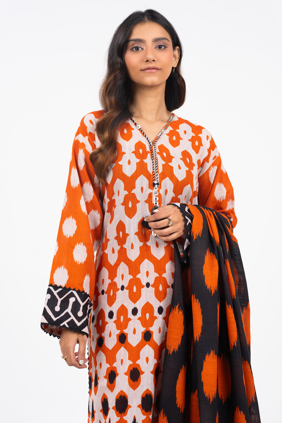 3 Piece Printed Khaddar Suit With Light Khaddar Dupatta | Winter | Al Karam