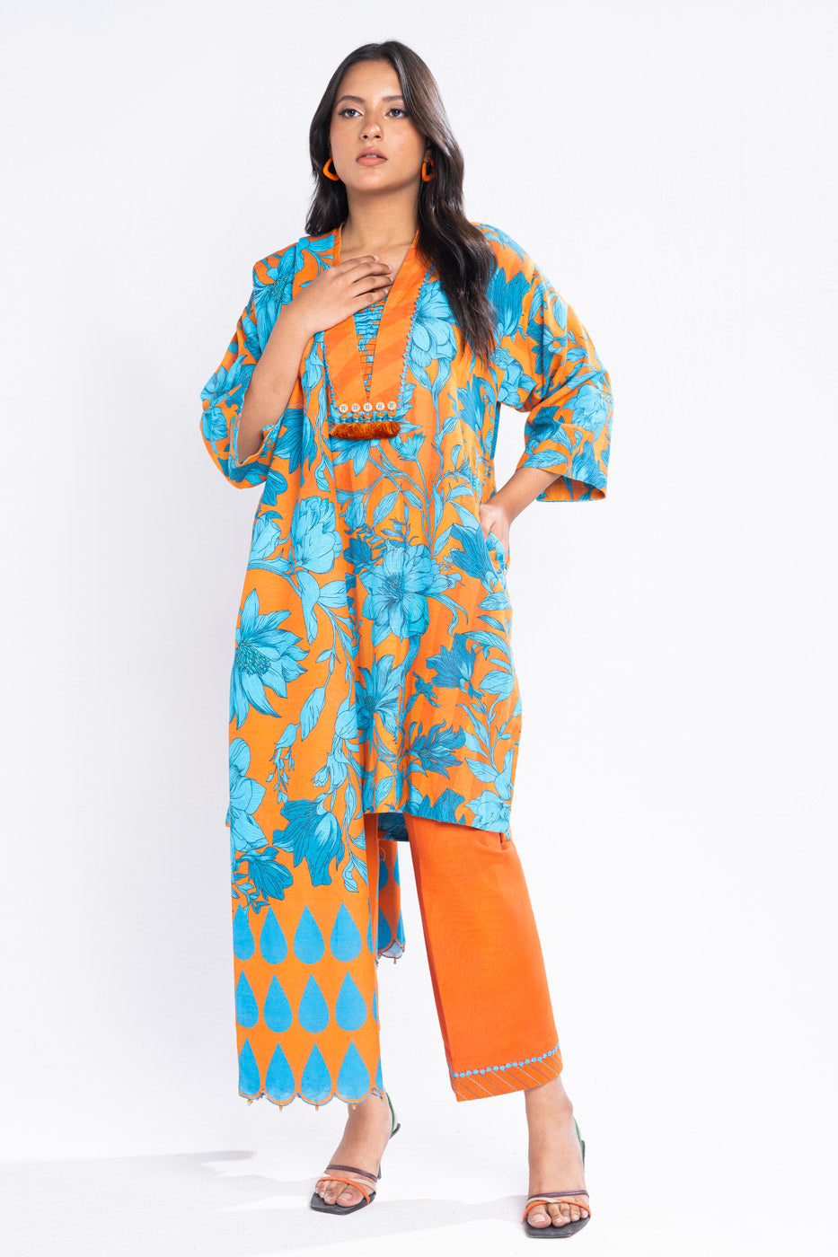 3 Piece Printed Khaddar Suit With Light Khaddar Dupatta | Winter | Al Karam