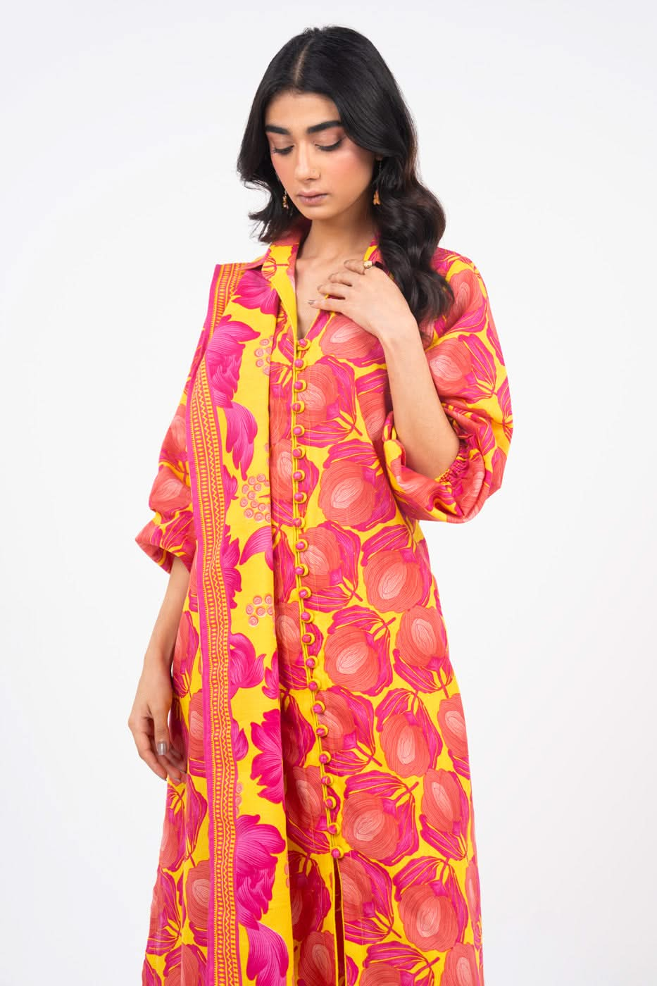 3 Piece Printed Khaddar Suit With Light Khaddar Dupatta | Winter | Al Karam