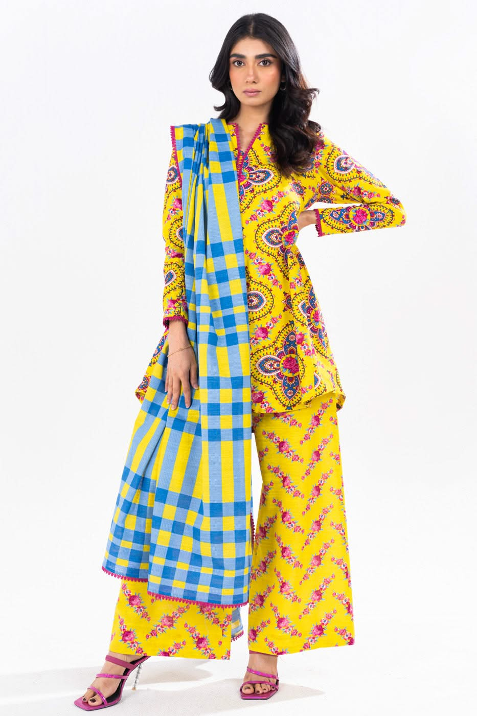 3 Piece Printed Khaddar Suit With Light Khaddar Dupatta | Winter | Al Karam