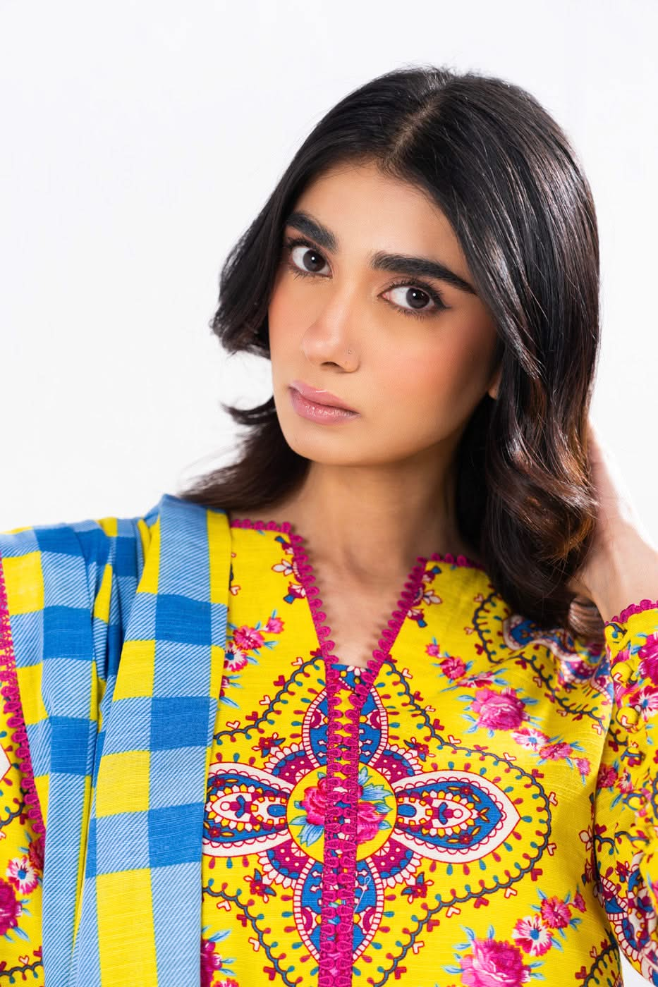 3 Piece Printed Khaddar Suit With Light Khaddar Dupatta | Winter | Al Karam