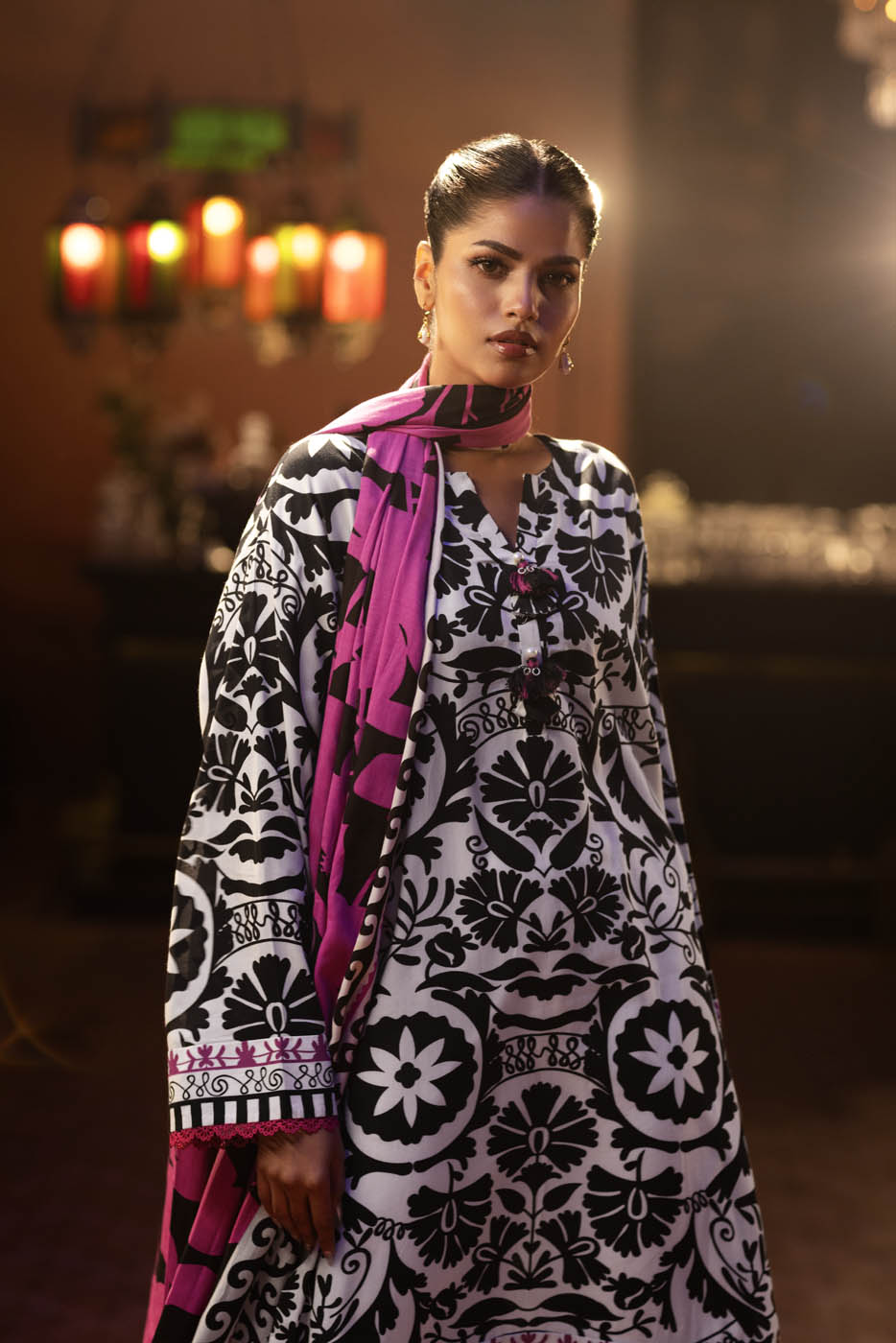 3 Piece Cambric Suit with Lawn Dupatta | Winter | Al Karam