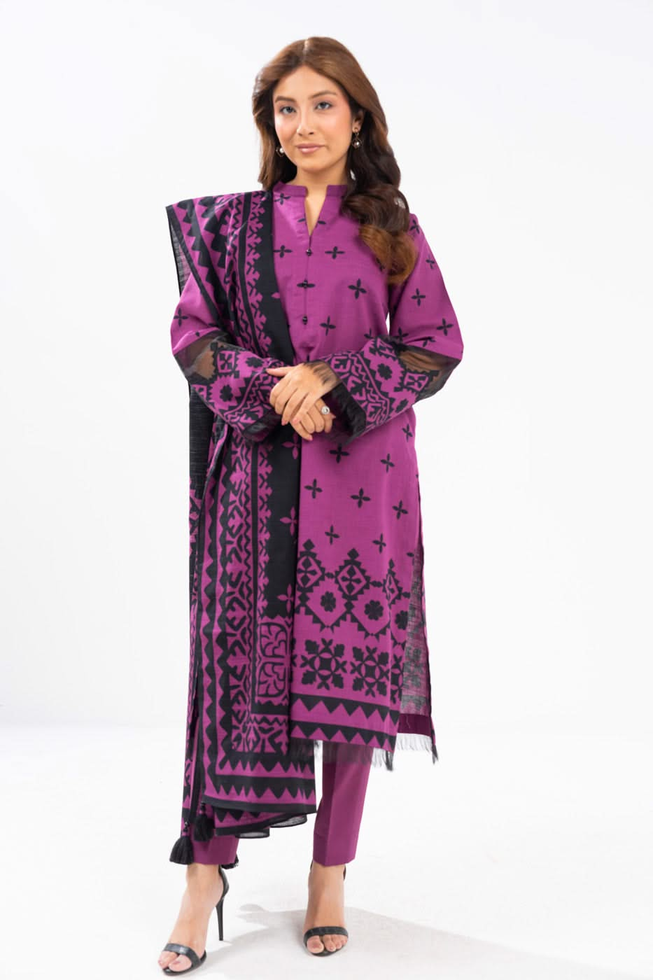 3 Piece Printed Khaddar Suit With Light Khaddar Dupatta | Winter | Al Karam