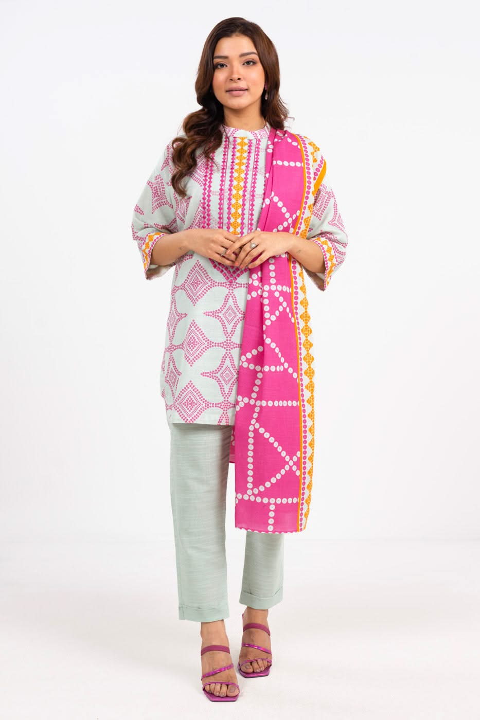 3 Piece Embroidered Karandi Suit With Karandi Dupatta | Winter | Al Karam