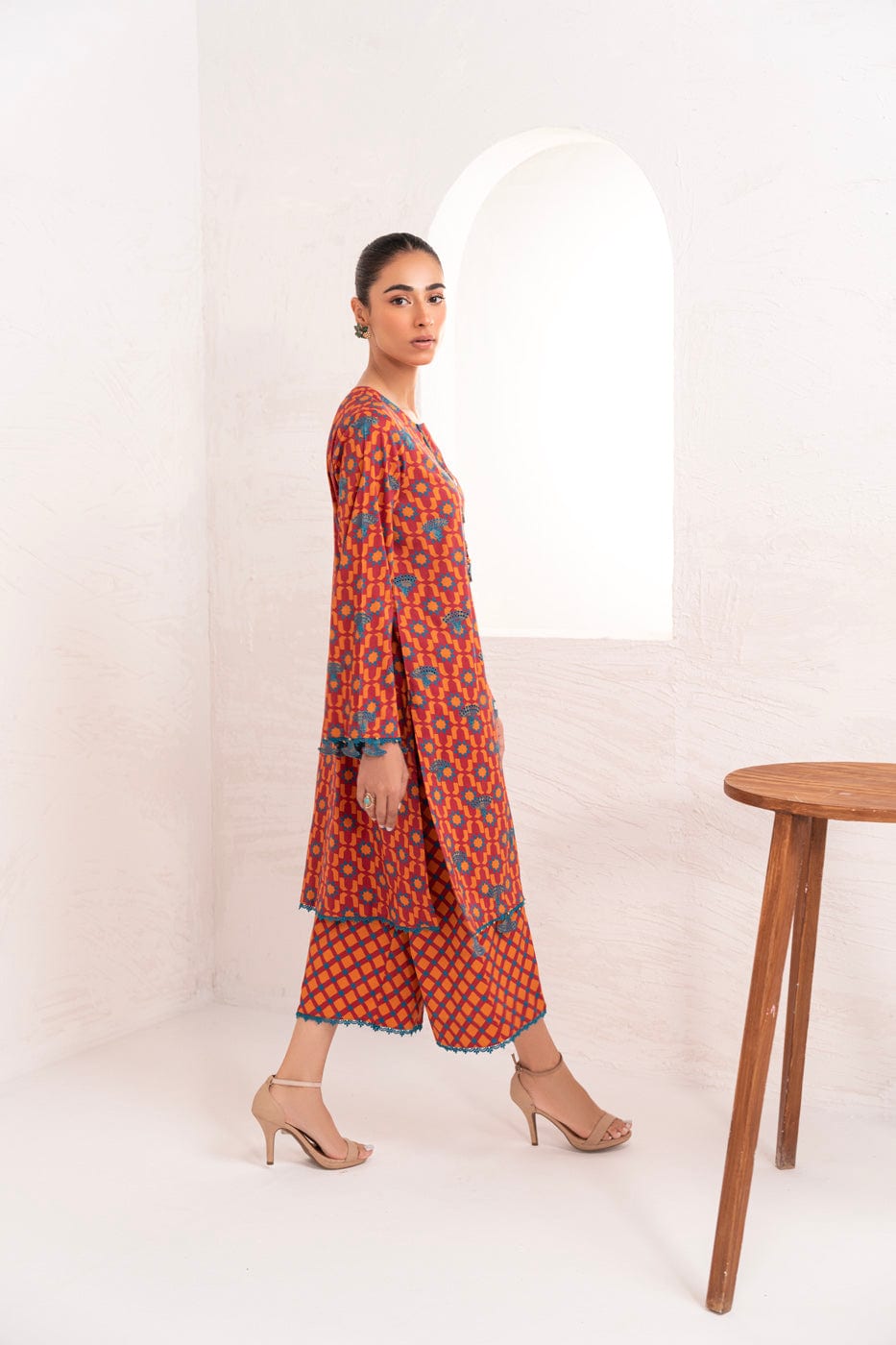 2 Pc Embroidered Lawn Viscose Suit With Lawn Viscose Trouser | Festive | Al Karam