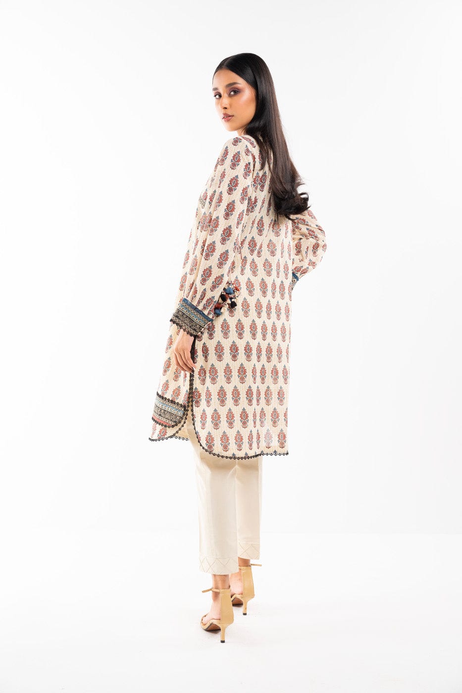 1 Pc Printed Lawn Shirt | Silver | Al Karam