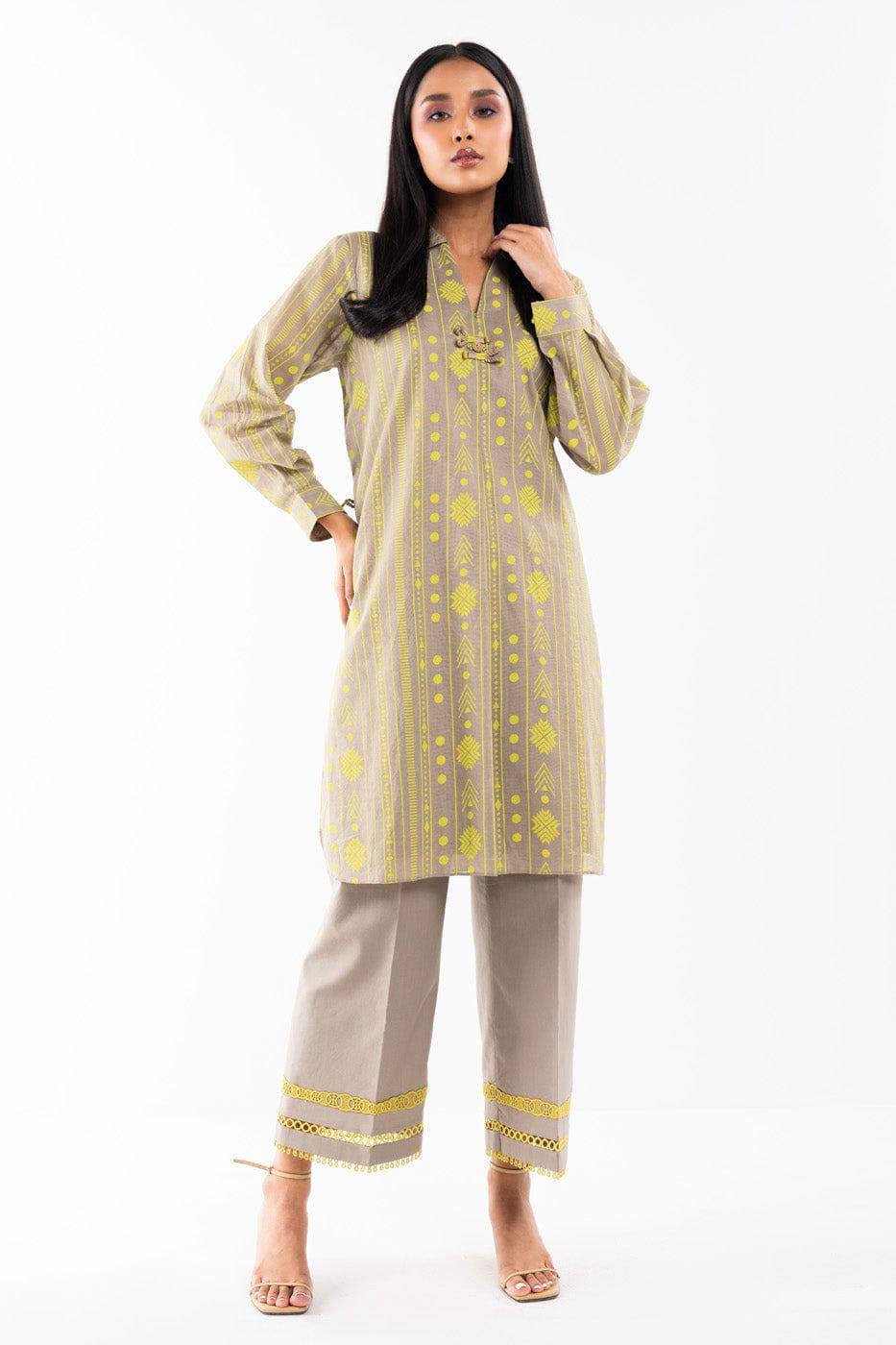 1 Pc Printed Lawn Shirt | Silver | Al Karam