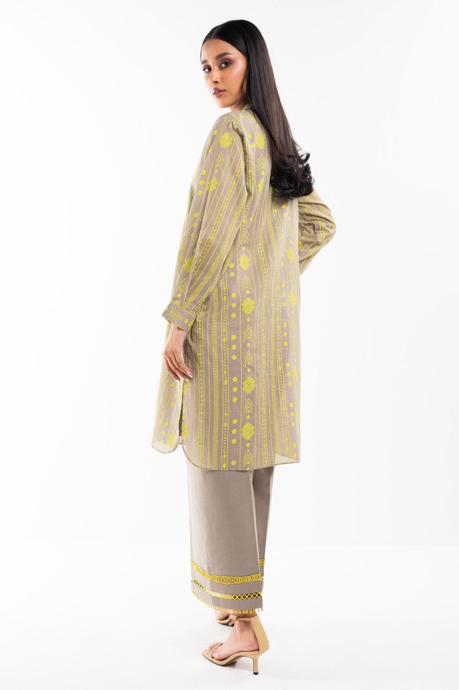 1 Pc Printed Lawn Shirt | Silver | Al Karam