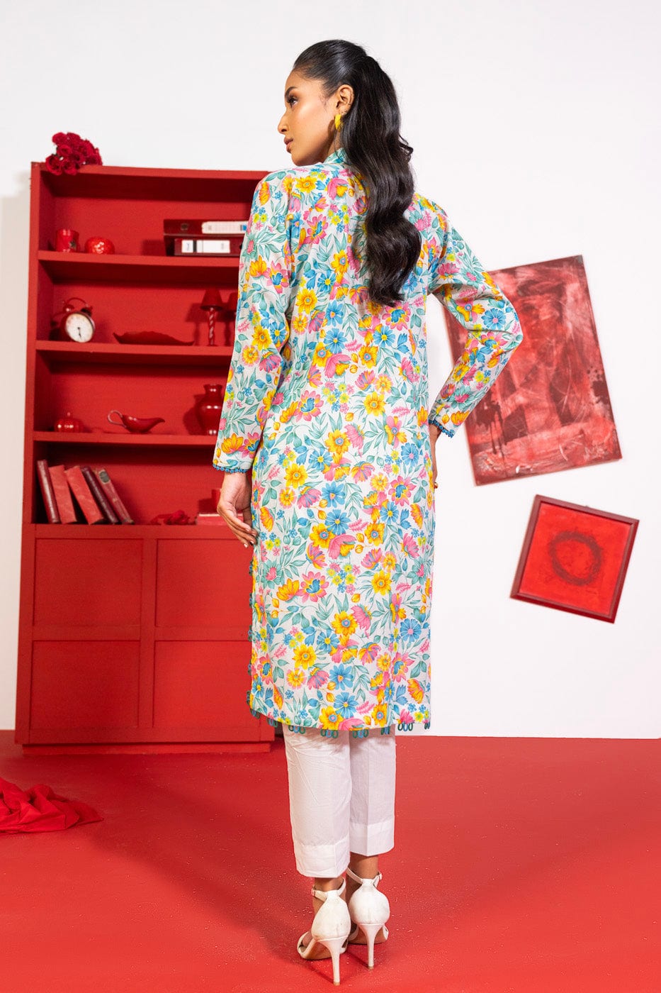 1 Pc Printed Lawn Shirt | Silver | Al Karam