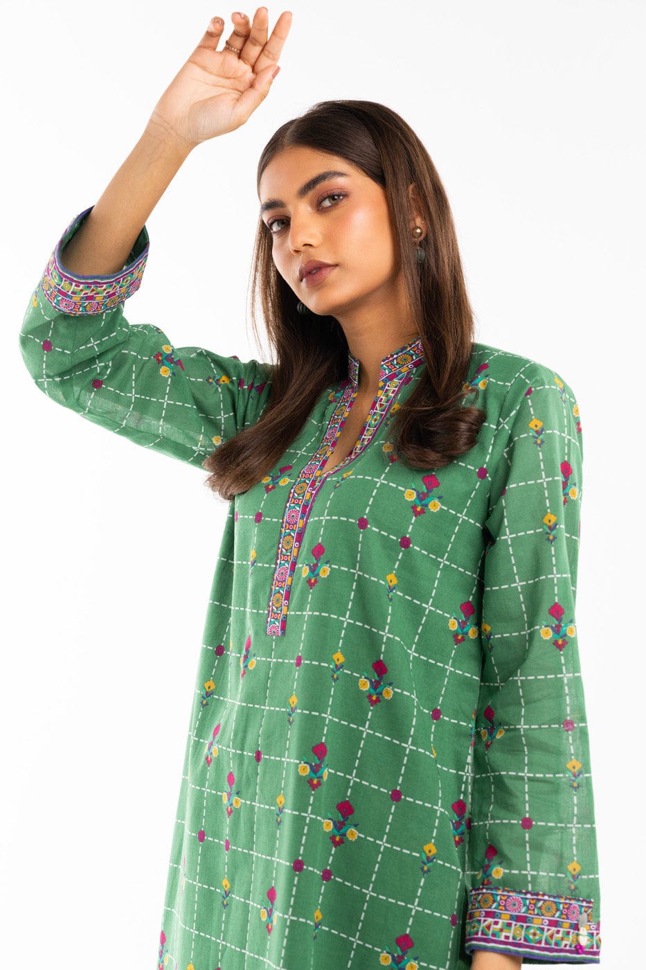 1 Pc Printed Lawn Shirt | Silver | Al Karam