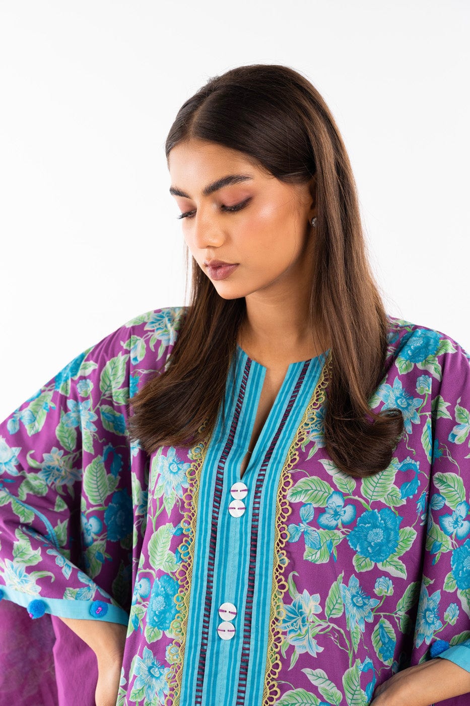 1 Pc Printed Lawn Shirt | Silver | Al Karam