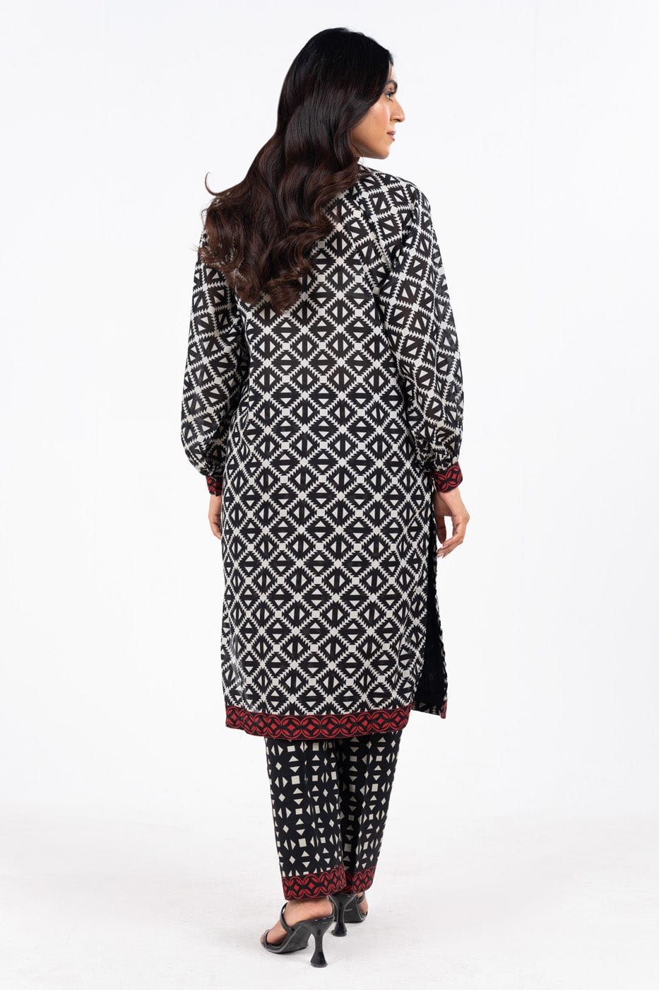 2 Pc Printed Lawn Suit With Cambric Trouser | Silver | Al Karam