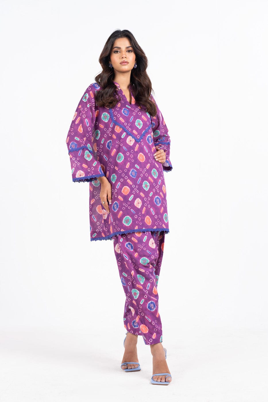 2 Pc Printed Lawn Suit With Cambric Trouser | Silver | Al Karam