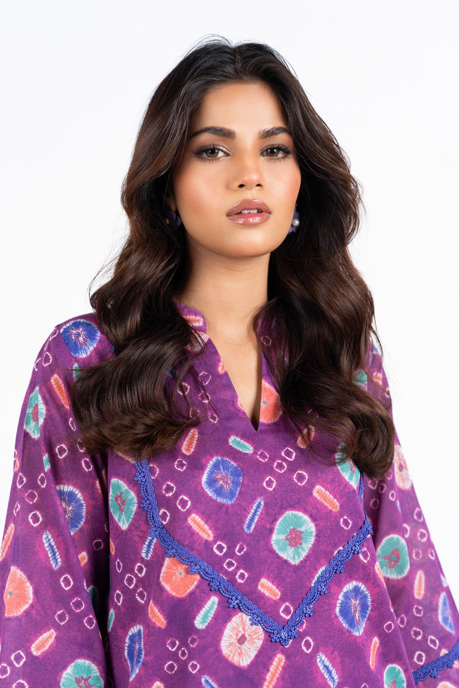 2 Pc Printed Lawn Suit With Cambric Trouser | Silver | Al Karam