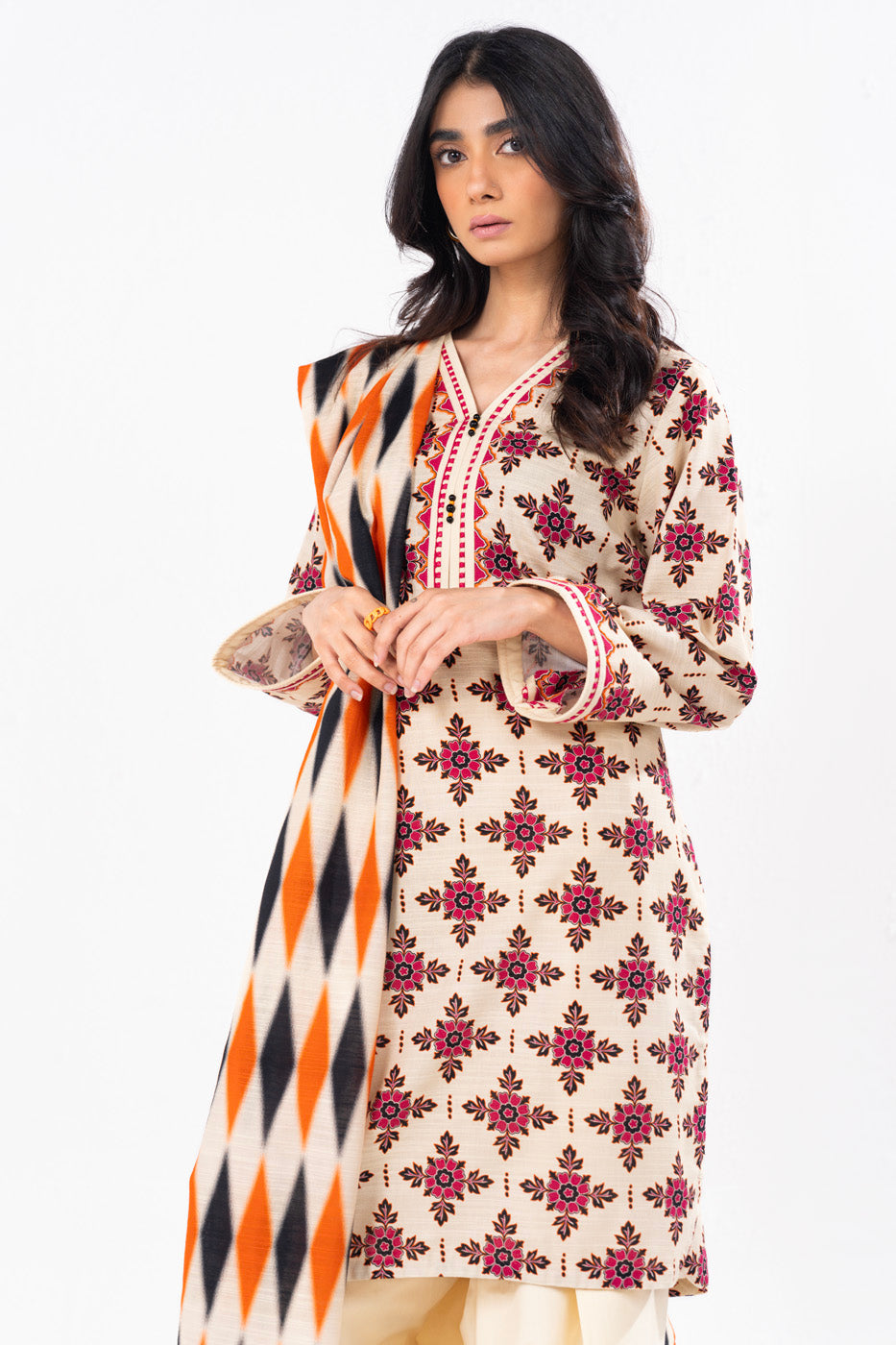 2 Pc Printed Khaddar Shirt With Khaddar Dupatta | Silver | Al Karam