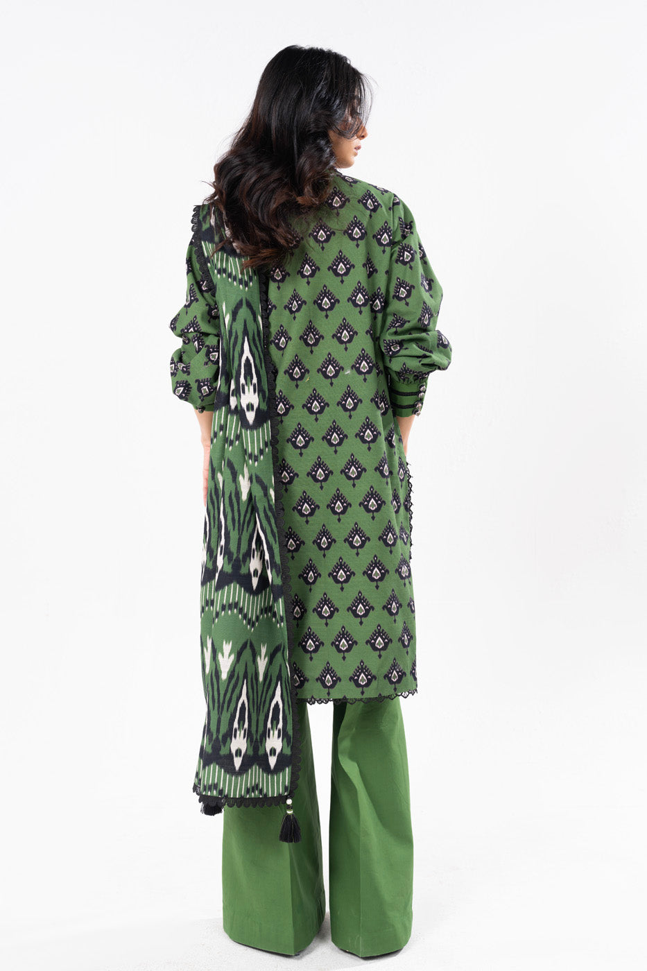 2 Pc Printed Khaddar Shirt With Khaddar Dupatta