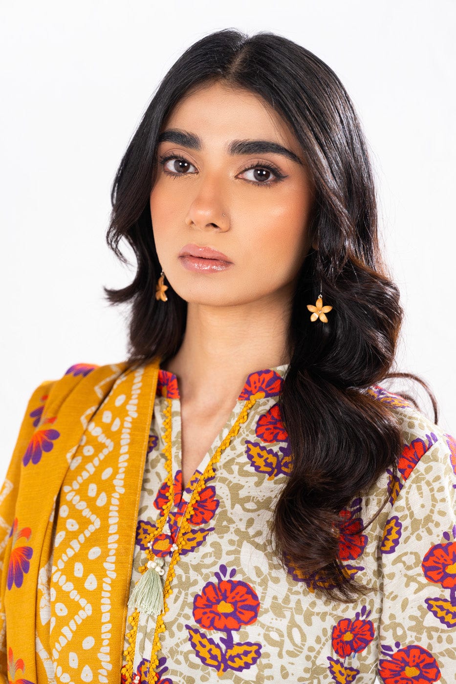 2 Pc Printed Khaddar Shirt With Khaddar Dupatta