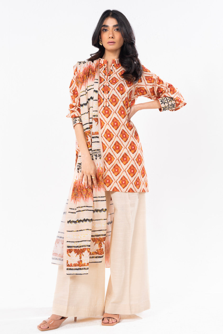 2 Pc Printed Khaddar Shirt With Khaddar Dupatta