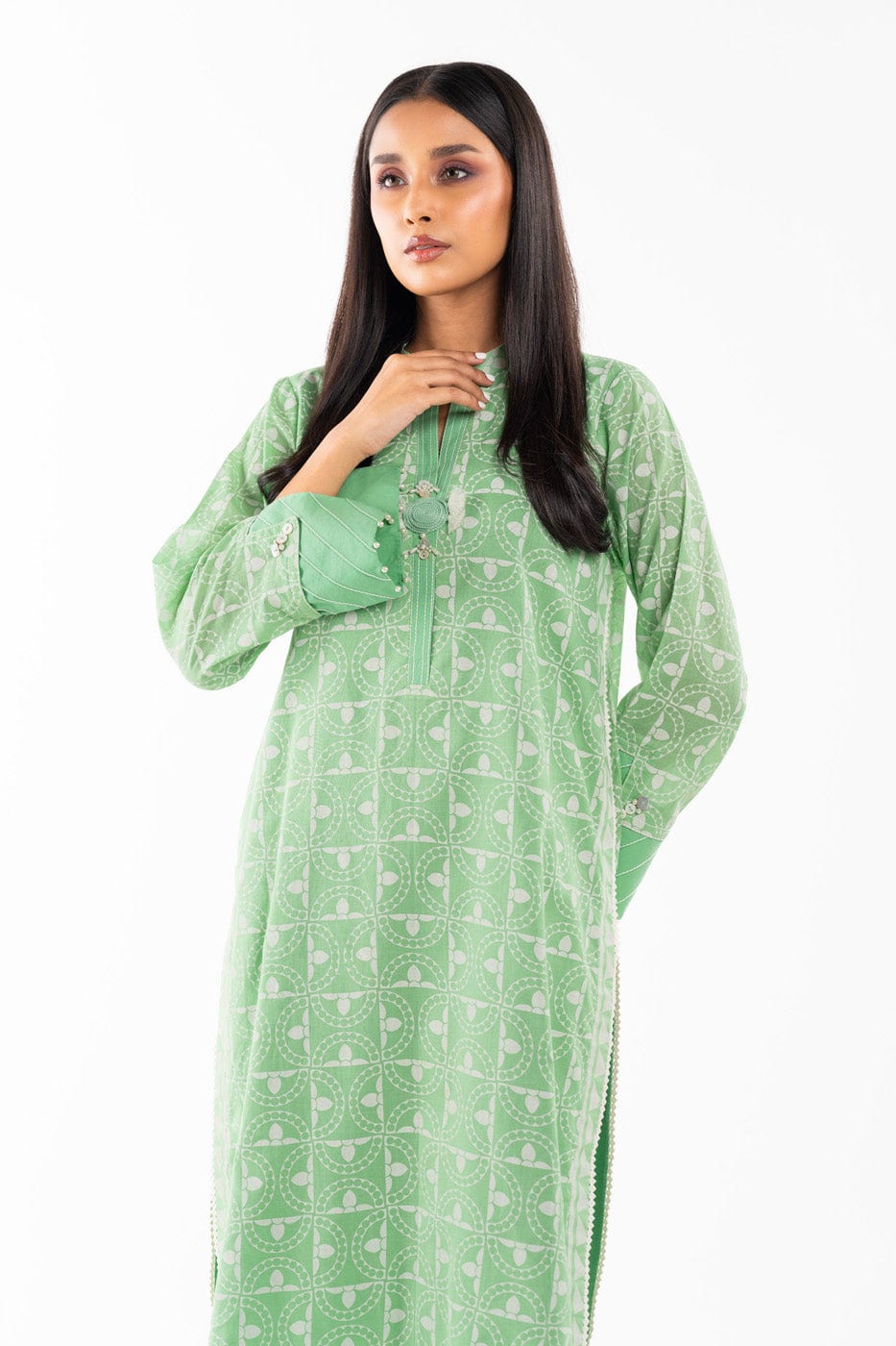 1 Pc Printed Lawn Shirt | Silver | Al Karam