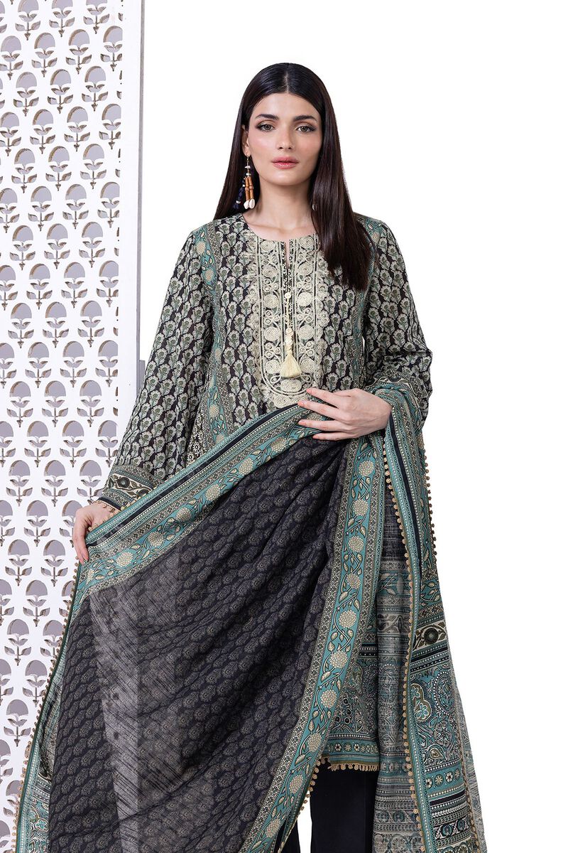 Light Khaddar | Embroidered | Khaadi